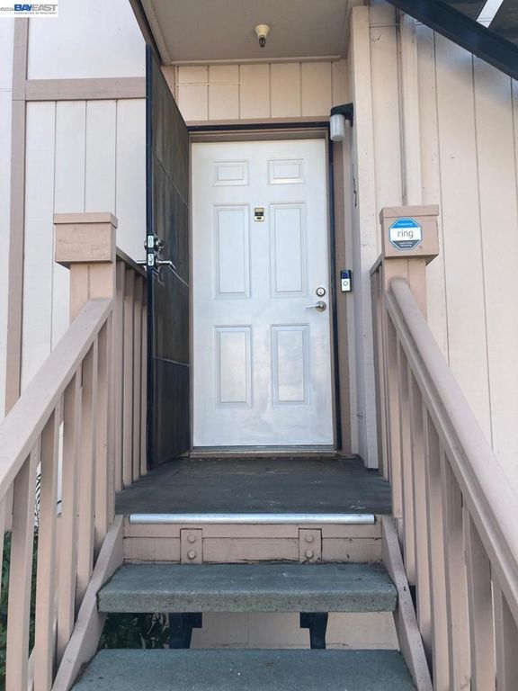 Image 28 of property listing at 25129 25129 copa del oro 147, Hayward, CA 94545