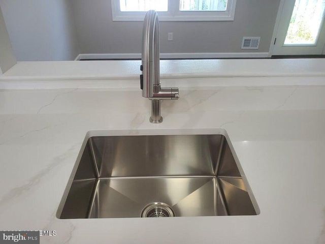 57 TURNBERRY CIR, Toms River, NJ 08753