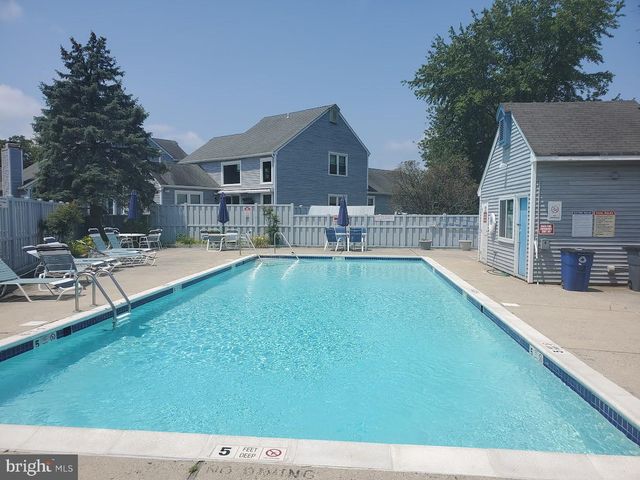 57 TURNBERRY CIR, Toms River, NJ 08753