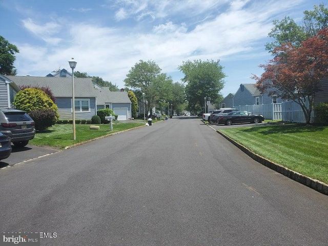 57 TURNBERRY CIR, Toms River, NJ 08753