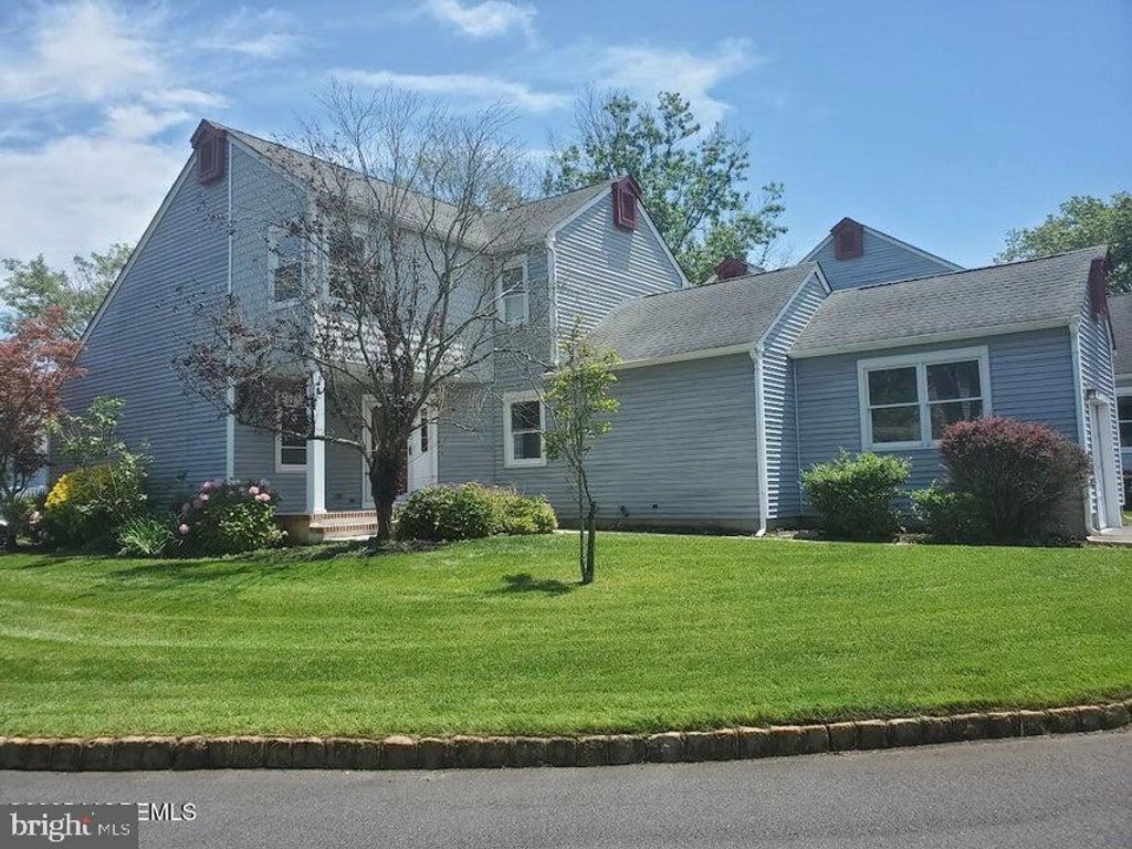 57 TURNBERRY CIR, Toms River, NJ 08753