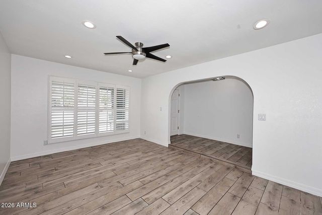 1037 E ACOMA Drive, Phoenix, AZ 85022