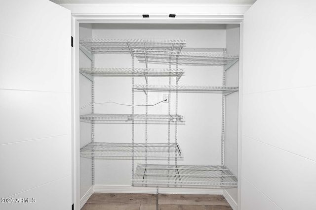 1037 E ACOMA Drive, Phoenix, AZ 85022