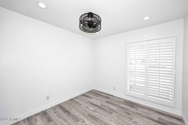 1037 E ACOMA Drive, Phoenix, AZ 85022