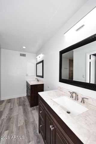 1037 E ACOMA Drive, Phoenix, AZ 85022