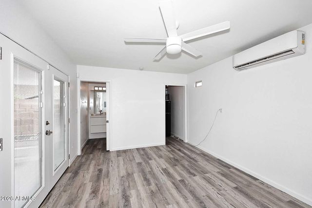 1037 E ACOMA Drive, Phoenix, AZ 85022