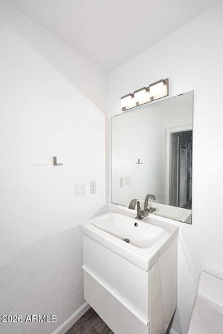 1037 E ACOMA Drive, Phoenix, AZ 85022