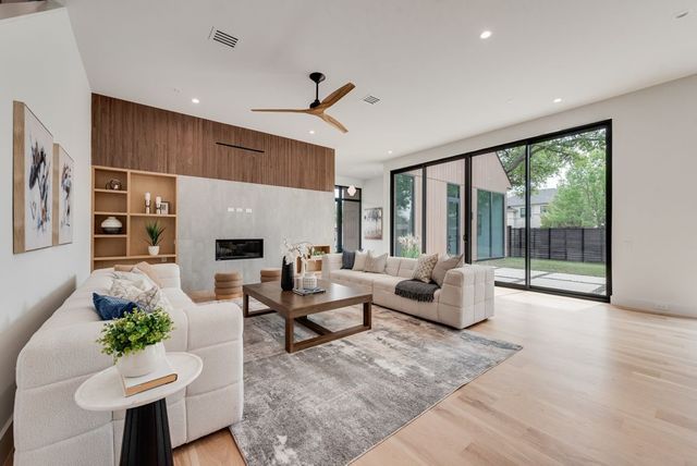 4103 Saranac Drive, Dallas, TX 75220