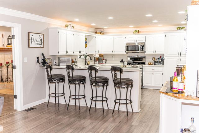 25345 County Road 246, Hermitage, MO 65668