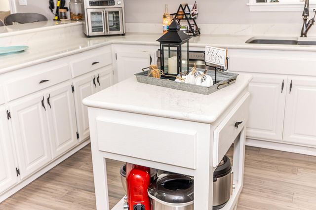 25345 County Road 246, Hermitage, MO 65668