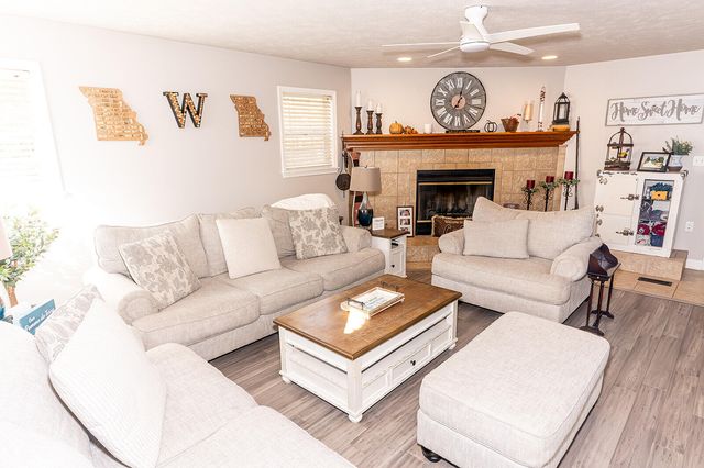 25345 County Road 246, Hermitage, MO 65668