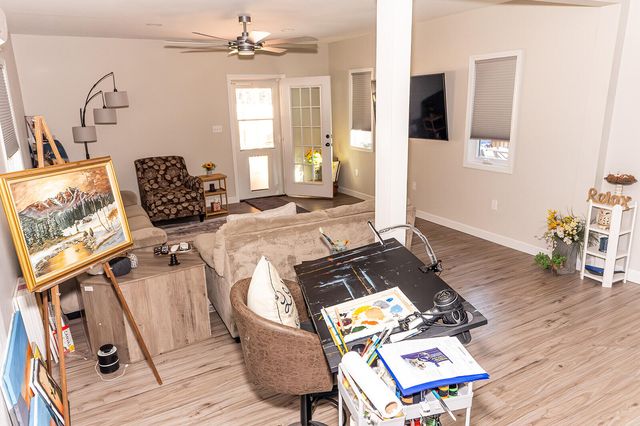 25345 County Road 246, Hermitage, MO 65668