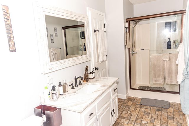 25345 County Road 246, Hermitage, MO 65668