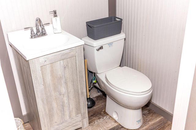 25345 County Road 246, Hermitage, MO 65668