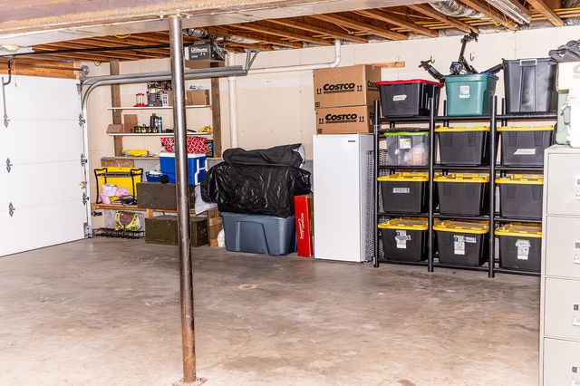 25345 County Road 246, Hermitage, MO 65668