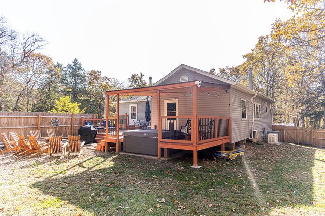 25345 County Road 246, Hermitage, MO 65668