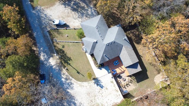 25345 County Road 246, Hermitage, MO 65668