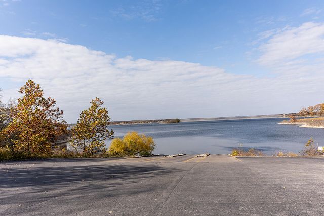 25345 County Road 246, Hermitage, MO 65668