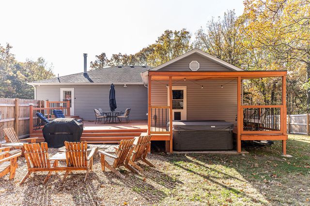 25345 County Road 246, Hermitage, MO 65668