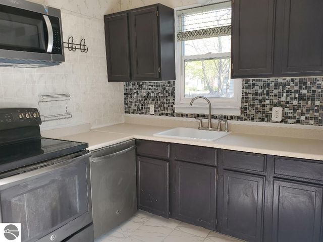 429 S Arnold, Mt Pleasant, MI 48858