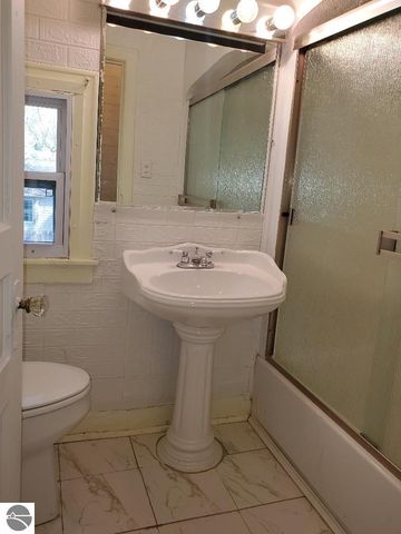 429 S Arnold, Mt Pleasant, MI 48858