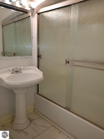 429 S Arnold, Mt Pleasant, MI 48858