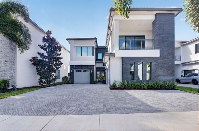 9012 Dulcetto Court, Boca Raton, FL 33496