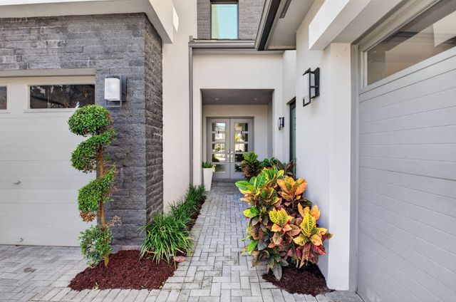 9012 Dulcetto Court, Boca Raton, FL 33496