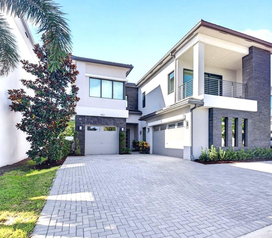 9012 Dulcetto Court, Boca Raton, FL 33496