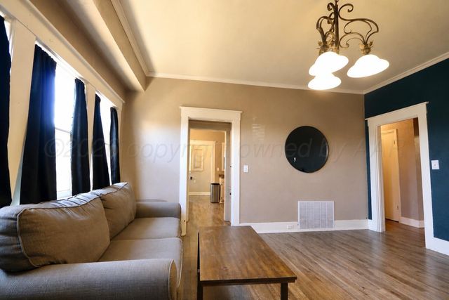 2003 S POLK Street, Amarillo, TX 79109