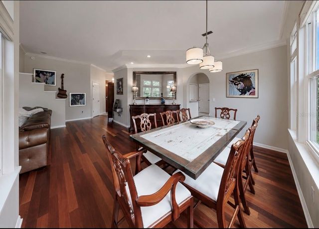 5204 GREEN FOREST COURT, Tampa, FL 33647