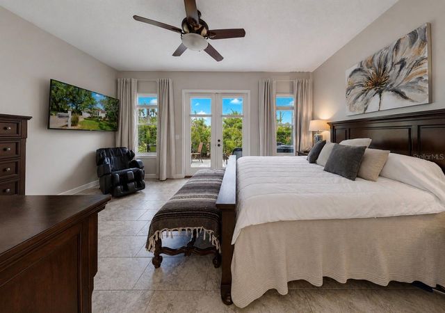 5204 GREEN FOREST COURT, Tampa, FL 33647