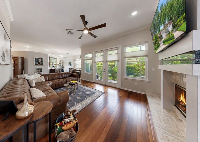 5204 GREEN FOREST COURT, Tampa, FL 33647