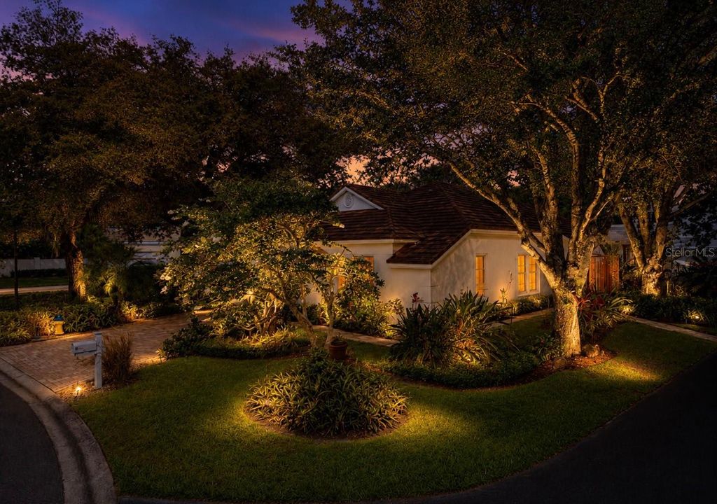 5204 GREEN FOREST COURT, Tampa, FL 33647