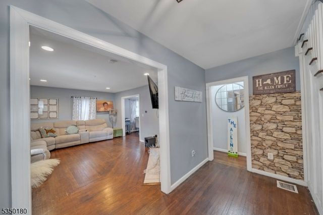 1117 Gresham Rd, Plainfield City, NJ 07062