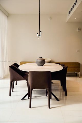 300 Biscayne Blvd Way 704, Miami, FL 33131