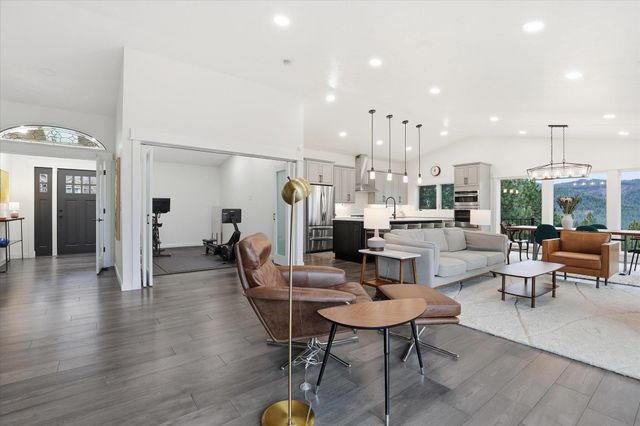 6134 S Zuni Dr, Spokane, WA 99206