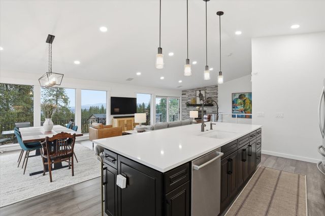 6134 S Zuni Dr, Spokane, WA 99206