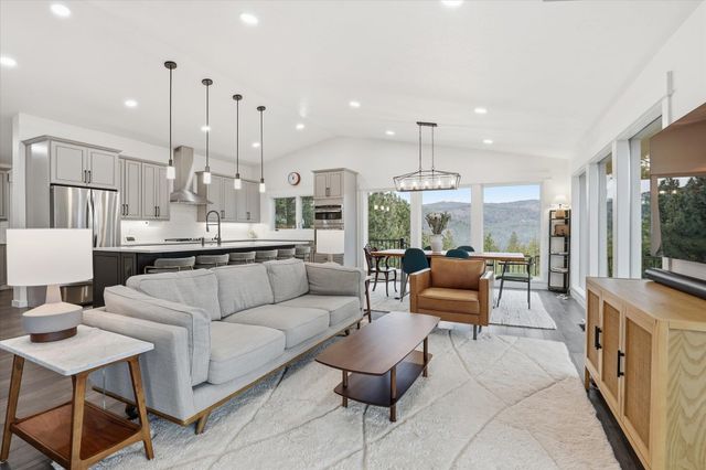 6134 S Zuni Dr, Spokane, WA 99206