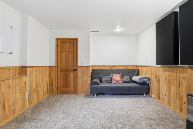 6134 S Zuni Dr, Spokane, WA 99206