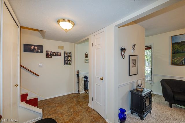 6919 W Fitzwater Road 17, Brecksville, OH 44141