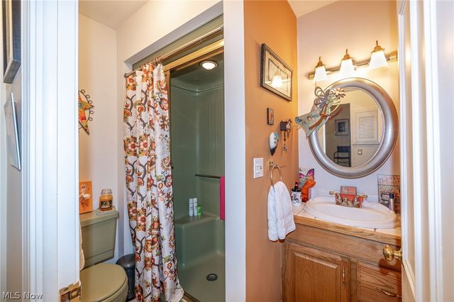 6919 W Fitzwater Road 17, Brecksville, OH 44141