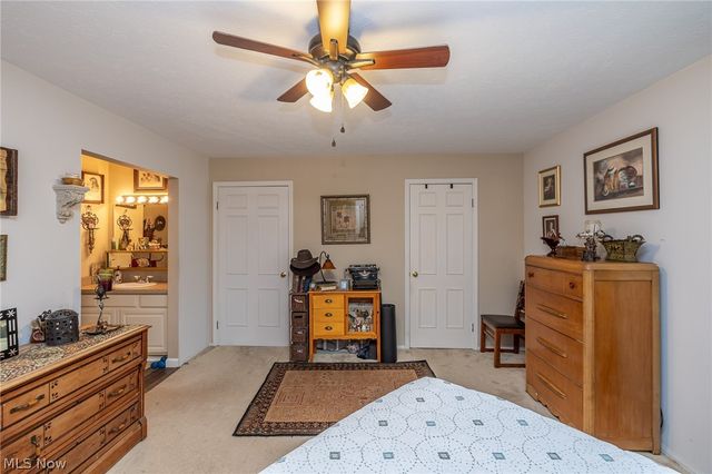 6919 W Fitzwater Road 17, Brecksville, OH 44141