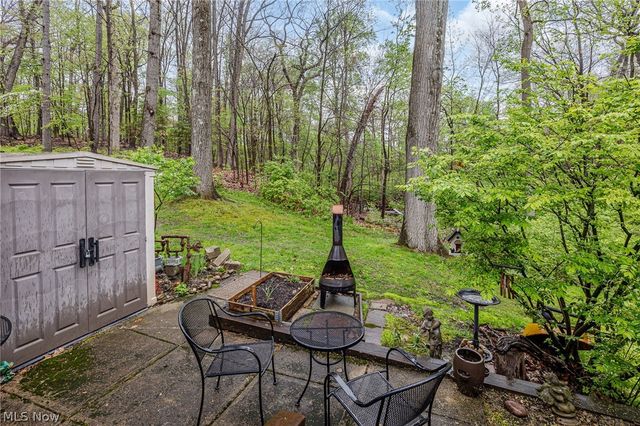 6919 W Fitzwater Road 17, Brecksville, OH 44141