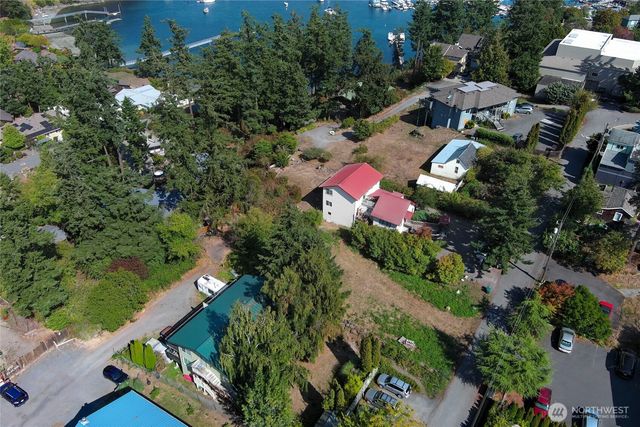542 Jensen Alley, Friday Harbor, WA 98250