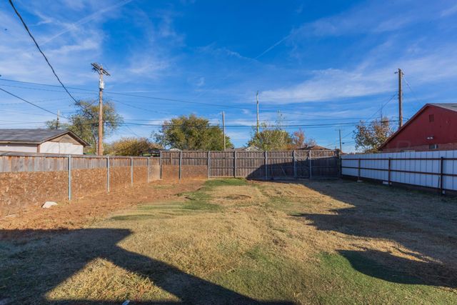 1339 SE 13TH Avenue, Amarillo, TX 79102