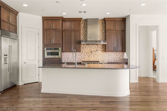 2069 Alto Vista Drive, Henderson, NV 89052