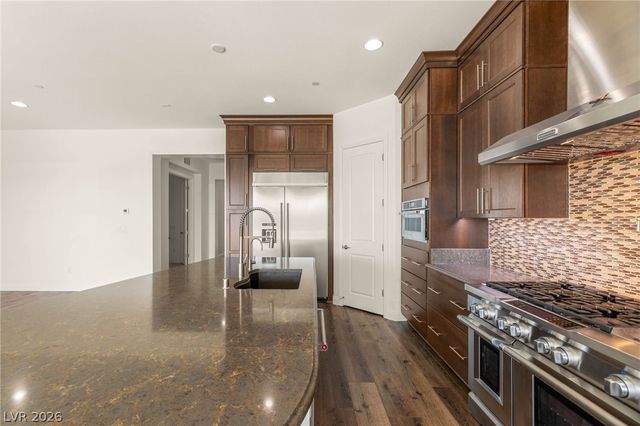 2069 Alto Vista Drive, Henderson, NV 89052