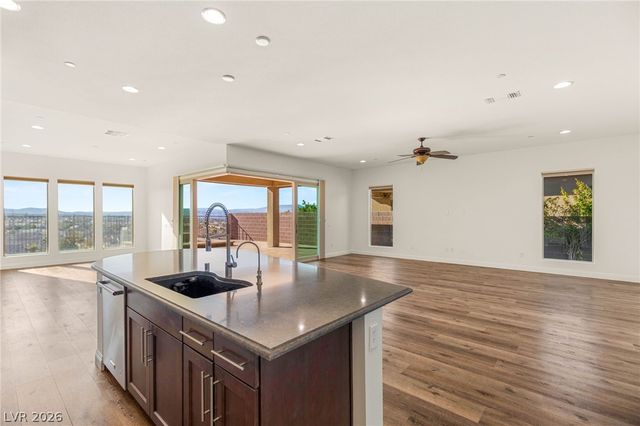 2069 Alto Vista Drive, Henderson, NV 89052