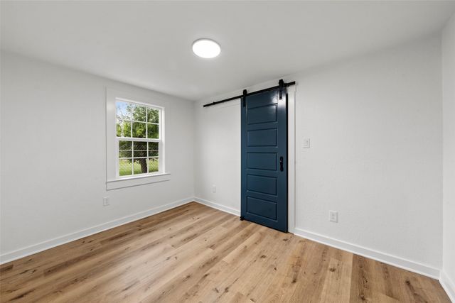 407 Johnson Street, Mcgregor, TX 76657